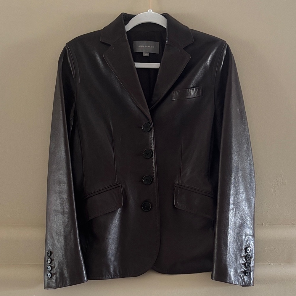 Ann Taylor Vintage Dark Brown Leather Jacket. Size 4. Fully Lined.